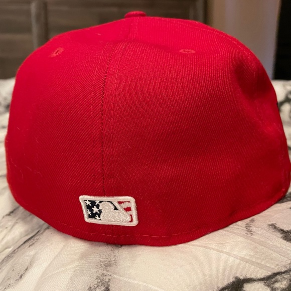 Great mint Philadelphia Phillies Hat! - Picture 2 of 5